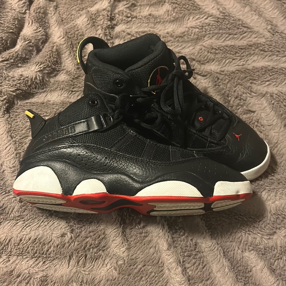 Jordan’s little kids size 3Y